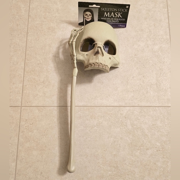 Skeleton Masquerade Mask Skull Head On Stick Arm Halloween Costume Accessory - Picture 3 of 5